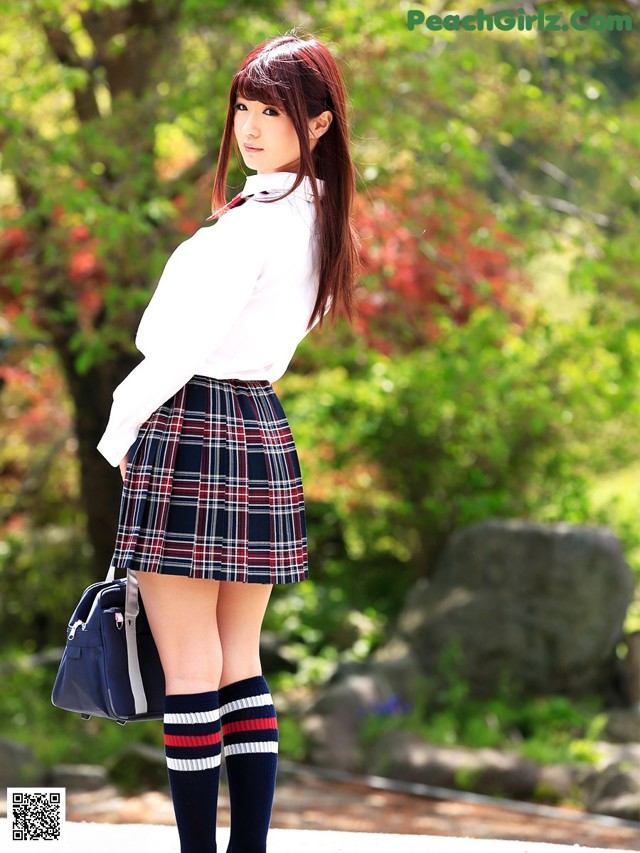 Maya Kawamura - White Sex Gif No.e9b37d